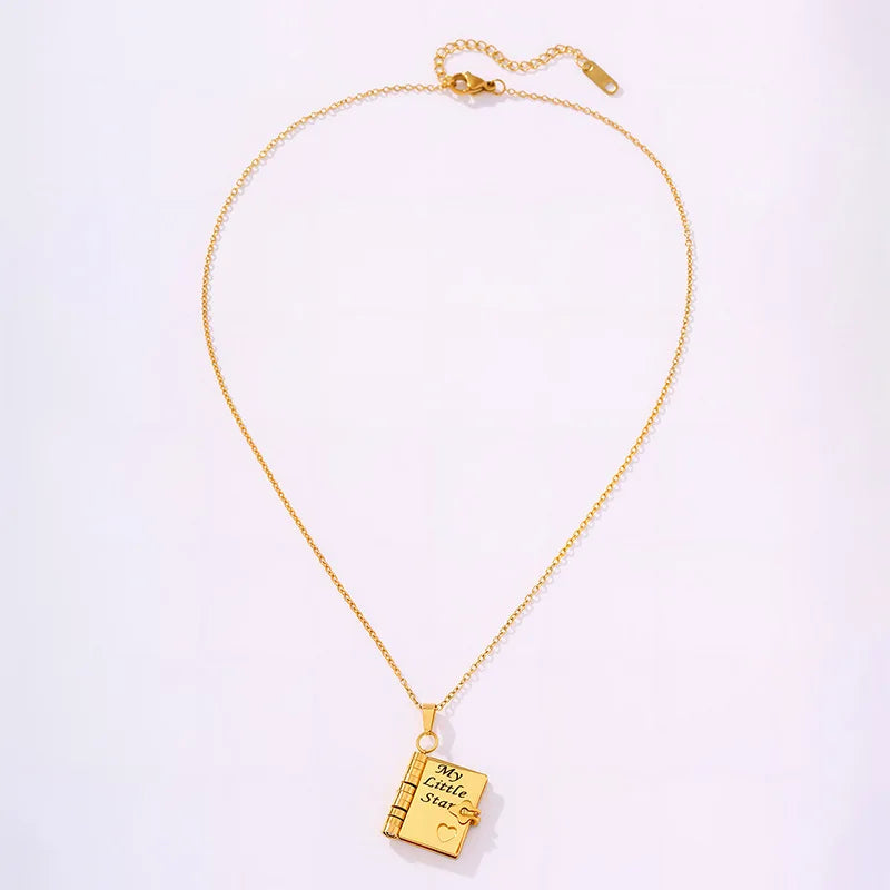 My Little Star openable book necklace — for daughter with 6 engraved pages (12)